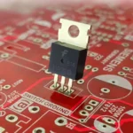ترانزیستور TIP32C نوع PNP پکیج TO-220